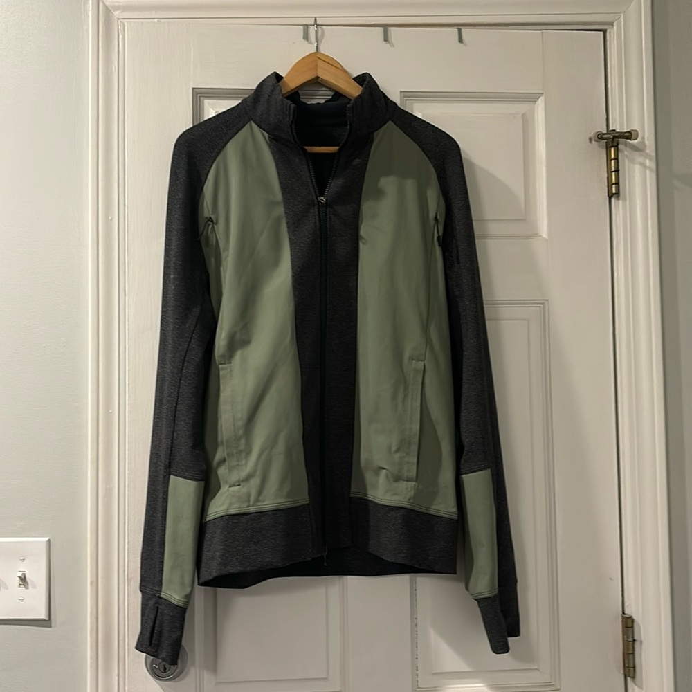 Men’s Medium Lululemon Jacket